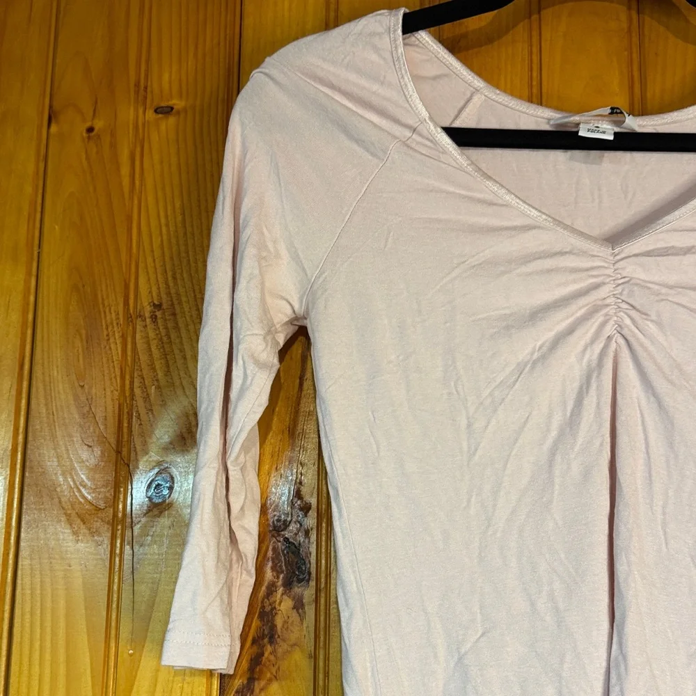 H&M Blush Pink Long Sleeve V-Neck Top - Picture 6 of 8